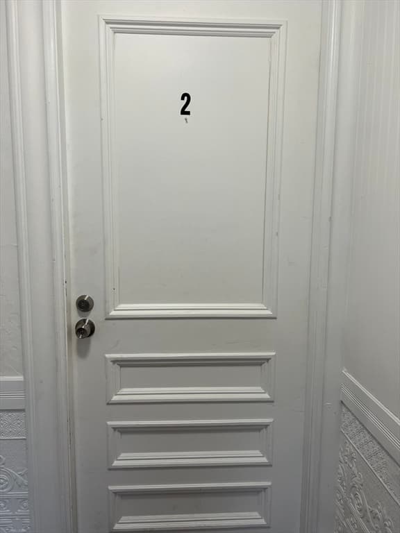 70 Sherman St. photo 2
