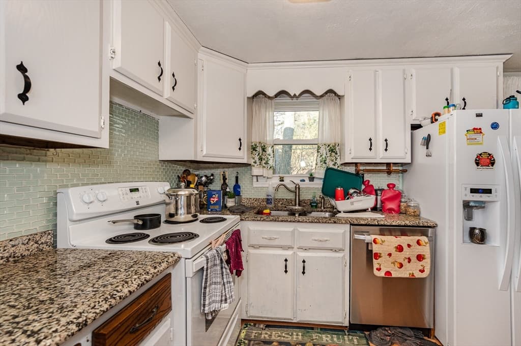 645 Robbins Ave #55 photo 3