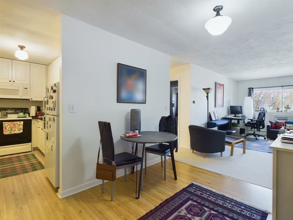 18 Glencoe St #36 photo 5