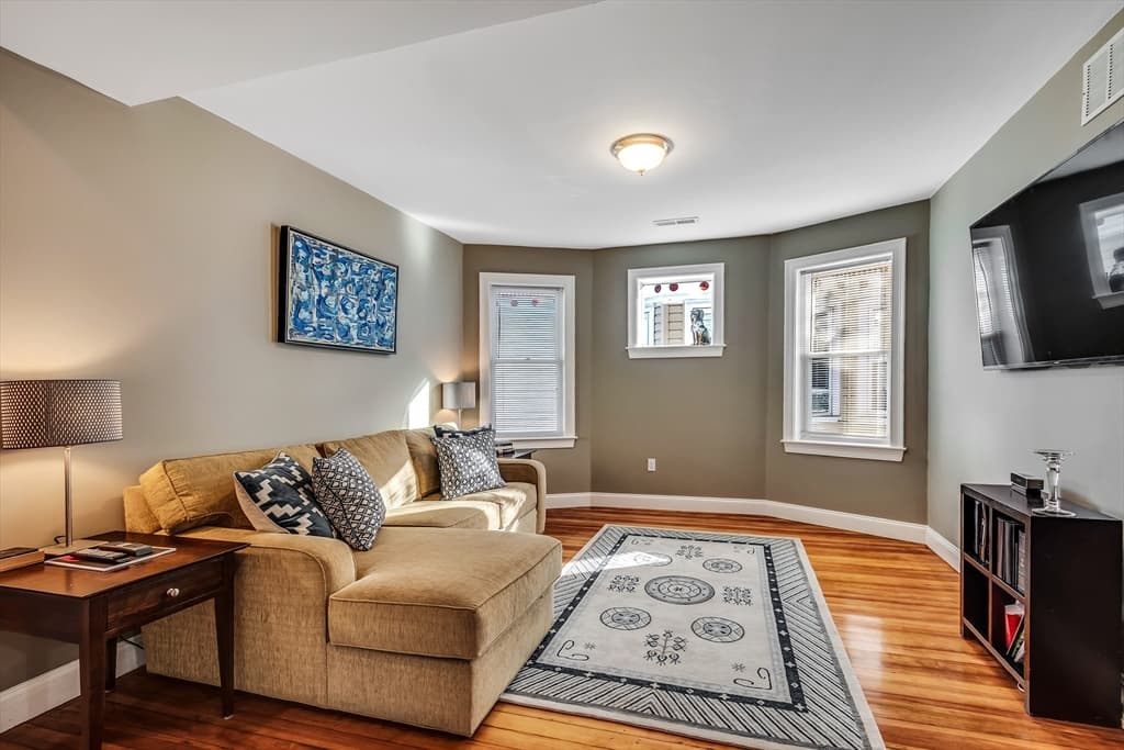22 Taft Street #1 photo 2