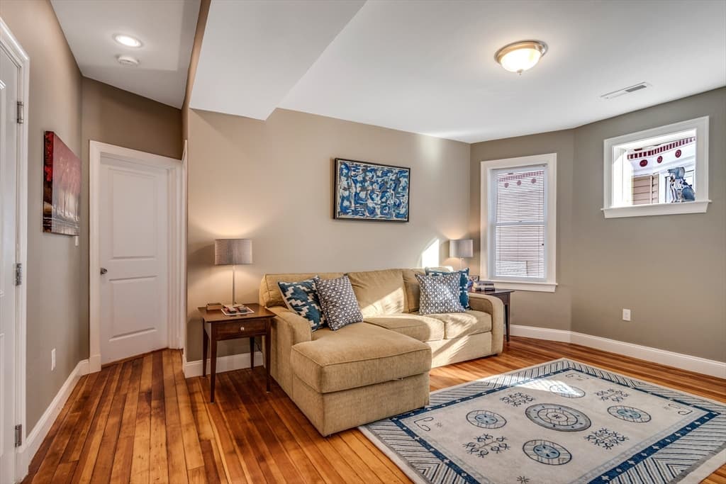 22 Taft Street #1 photo 3