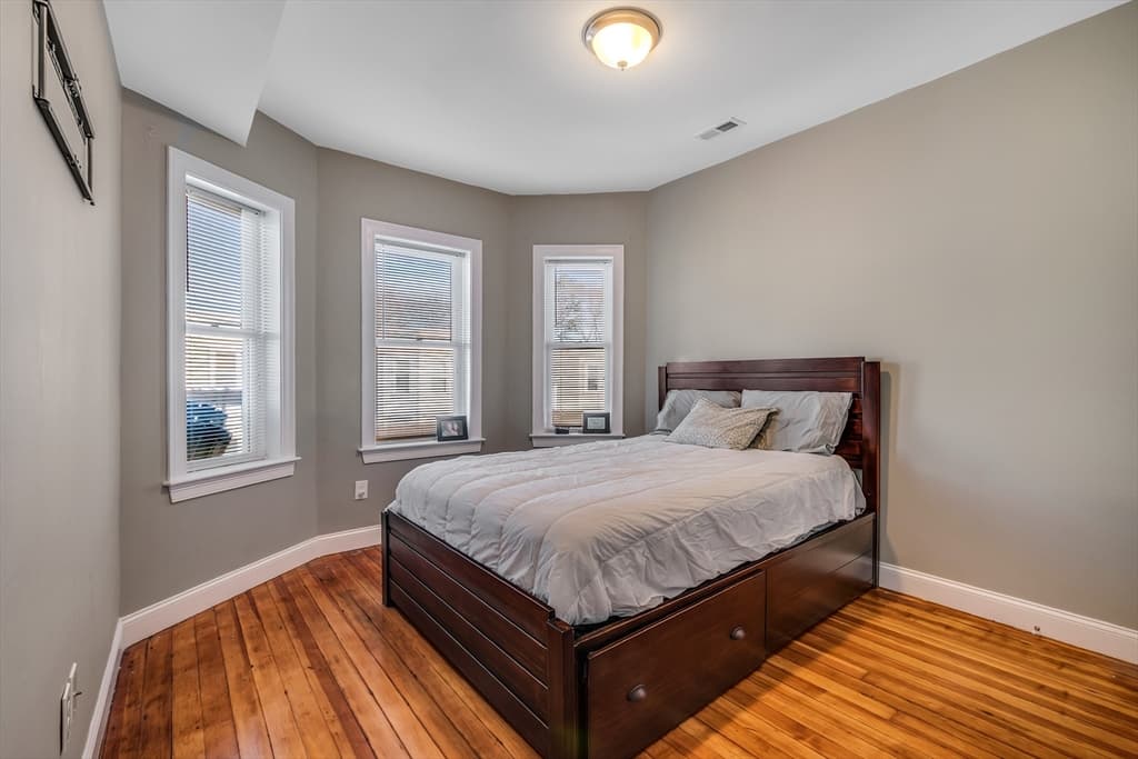 22 Taft Street #1 photo 5