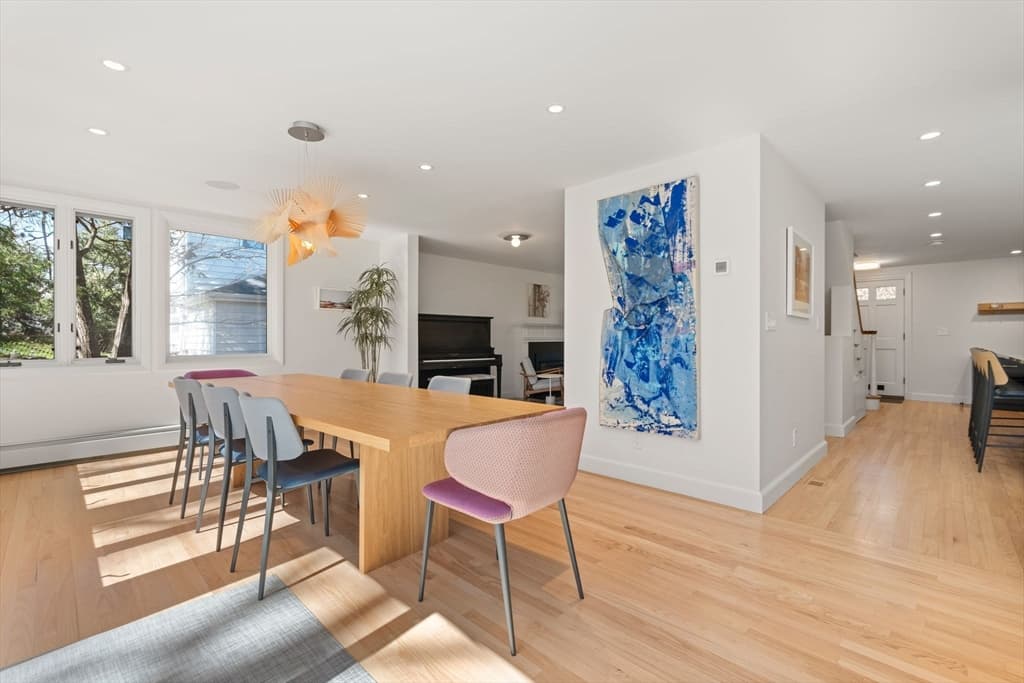130 Bellingham Road photo 5