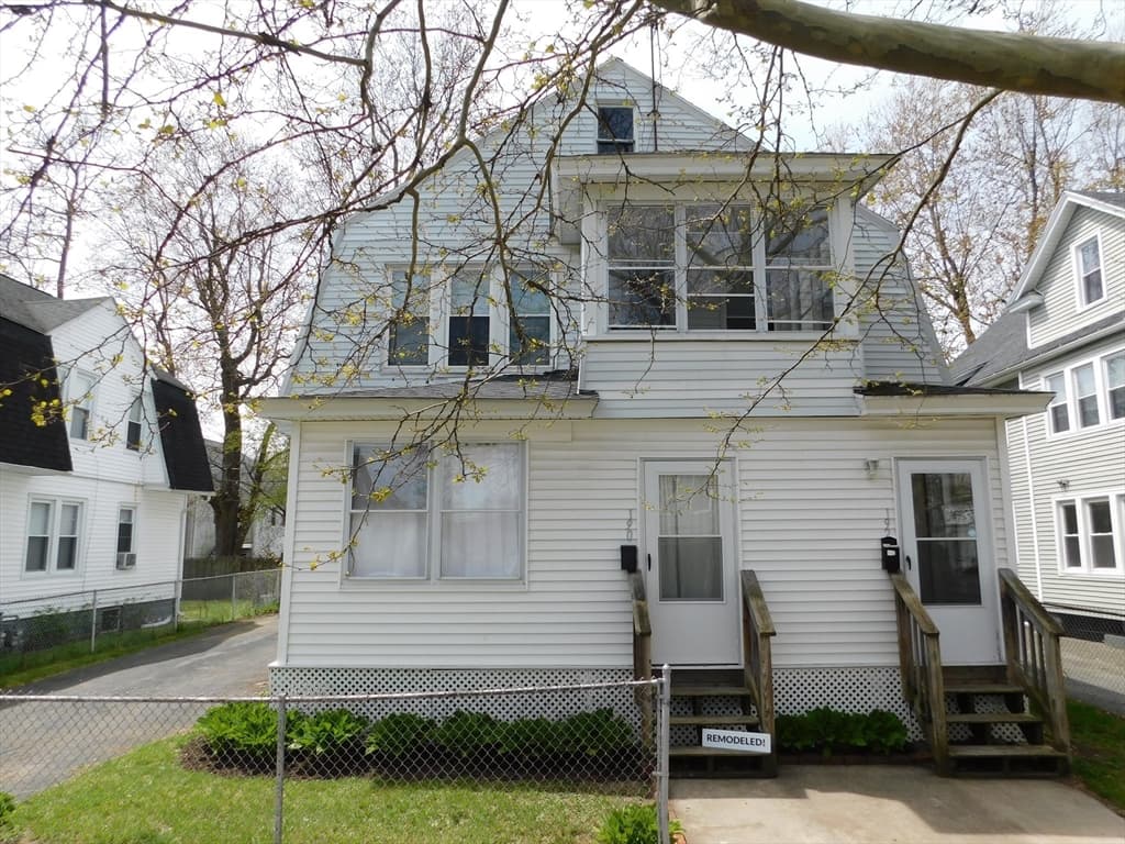 190-192 College St