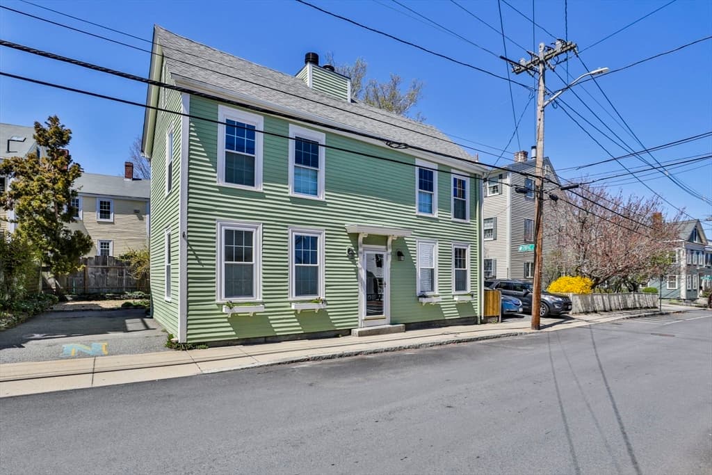 40 Fair St photo 2