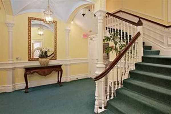 365 Beacon St #GF photo 3