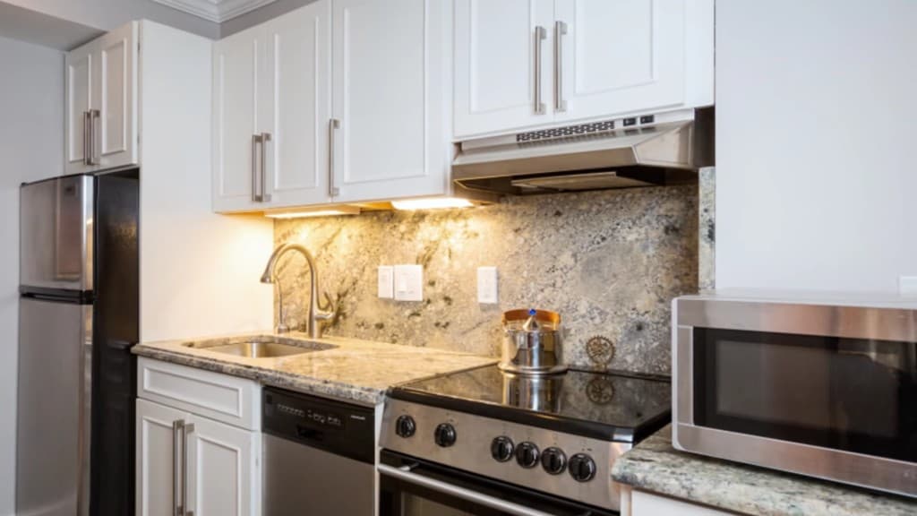 365 Beacon St #GF photo 5