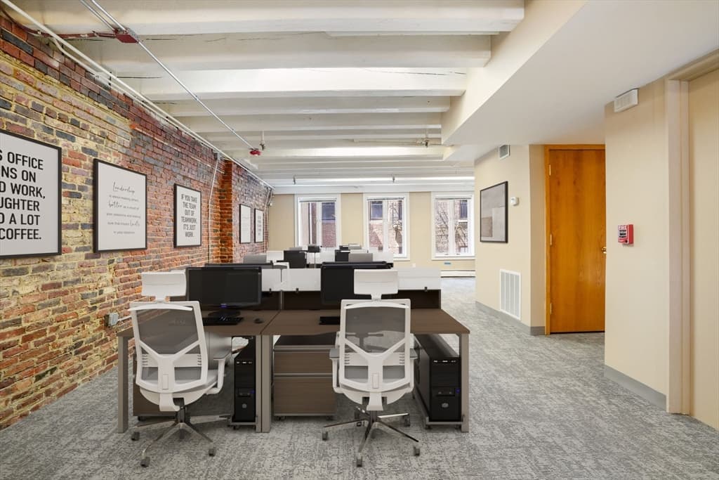 232 Commercial St #C