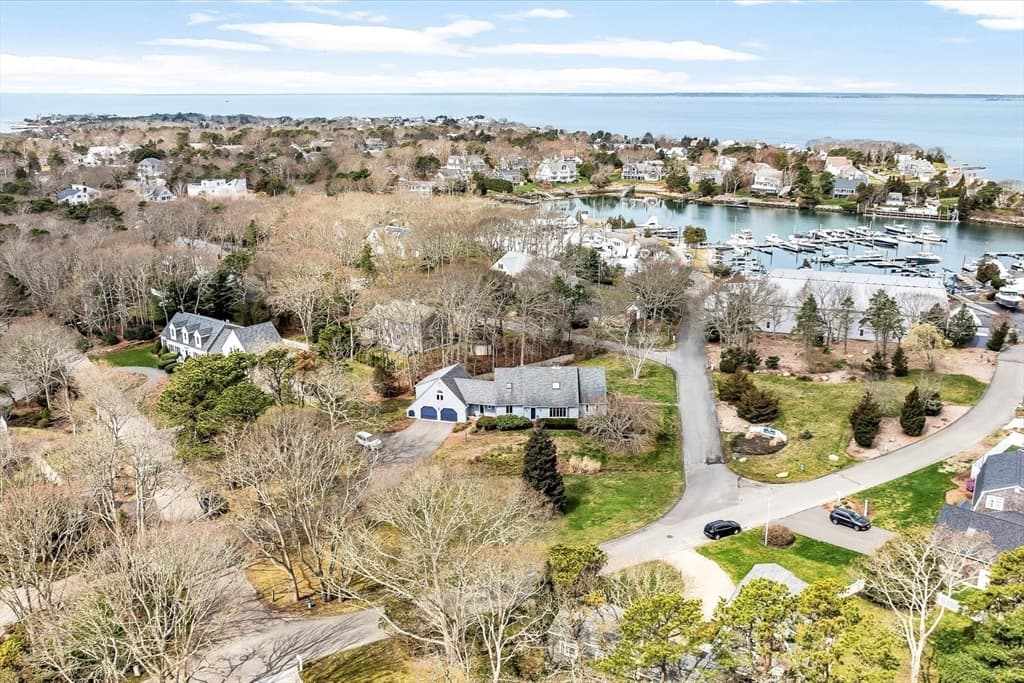 24 Fiddlers Cove Rd photo 4