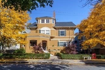 76 Sewall Ave #C