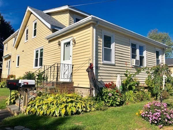 33 Greenwood Ave. #1