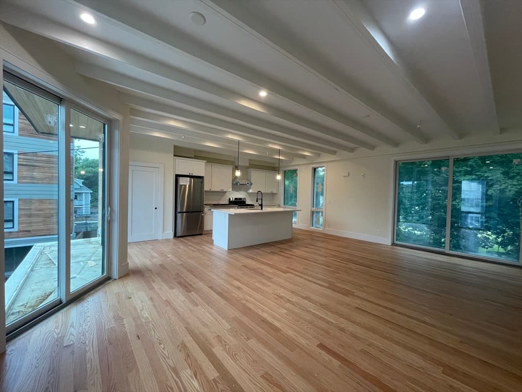65 Cameron St #2 photo 3