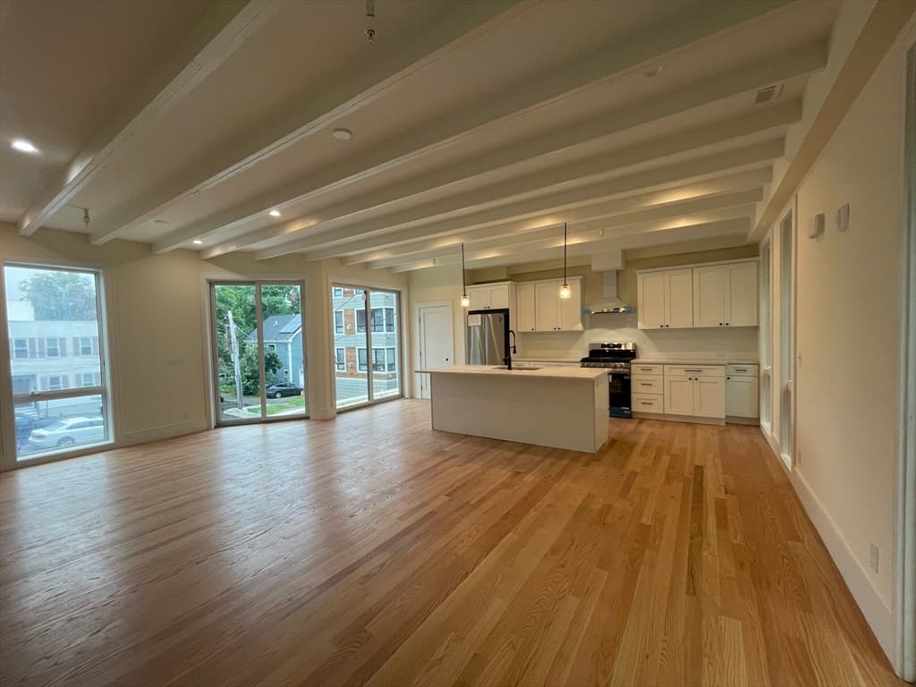 65 Cameron St #2 photo 4