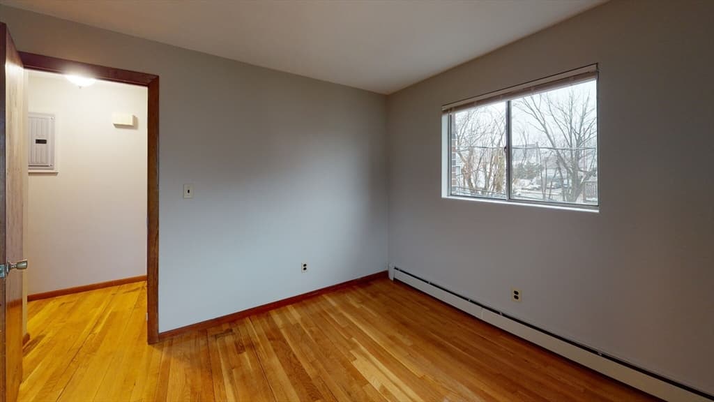 78-80 Harvard St #5 photo 5