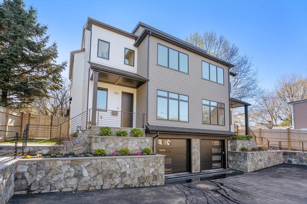 935 Walnut Street #935