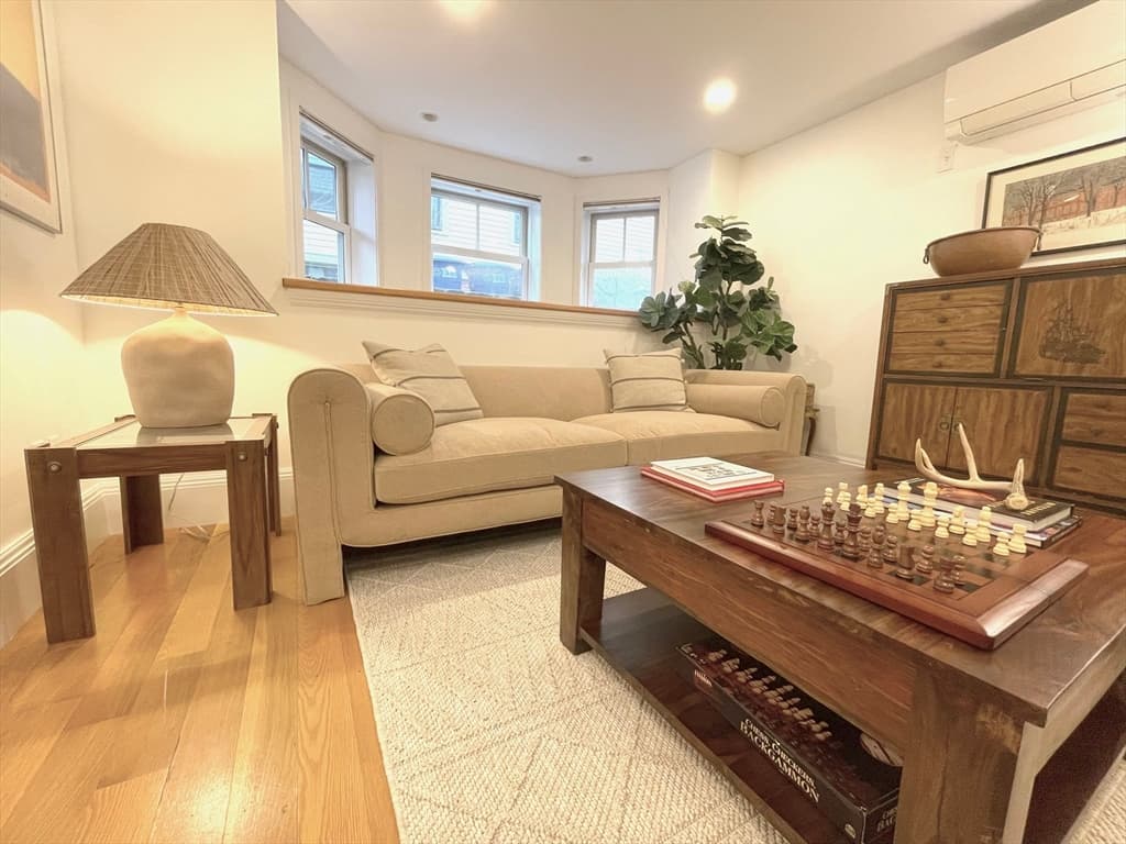 27 Kidder Avenue #0