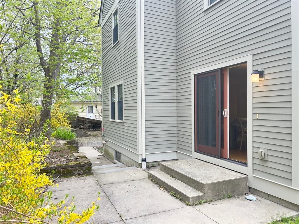 14 Linden St #14 photo 3
