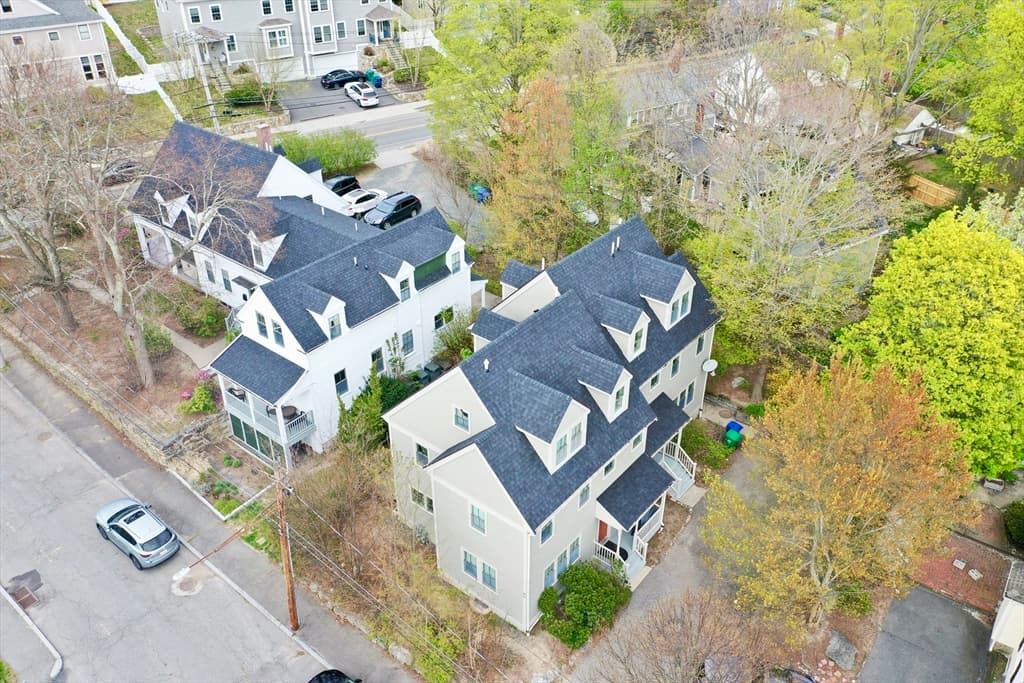 14 Linden St #14