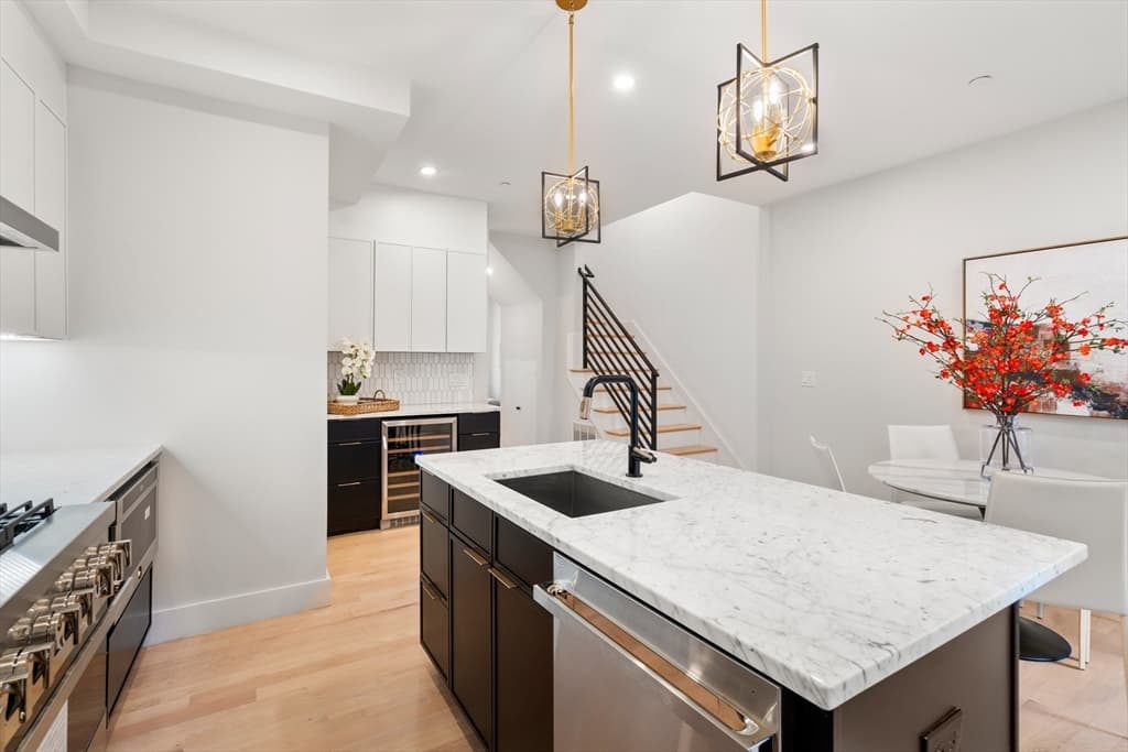 67 Revere Street #1A photo 3
