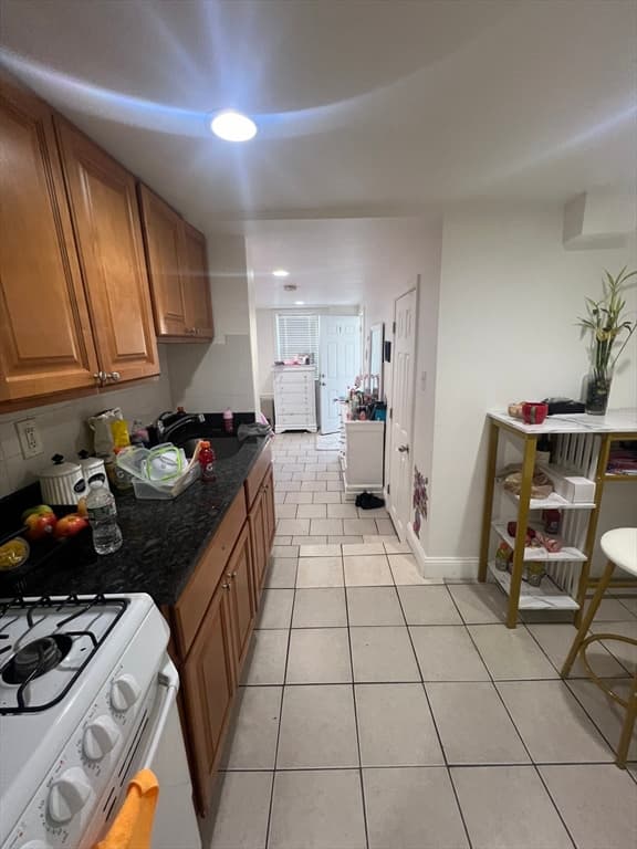 104 Beacon St #1 photo 5