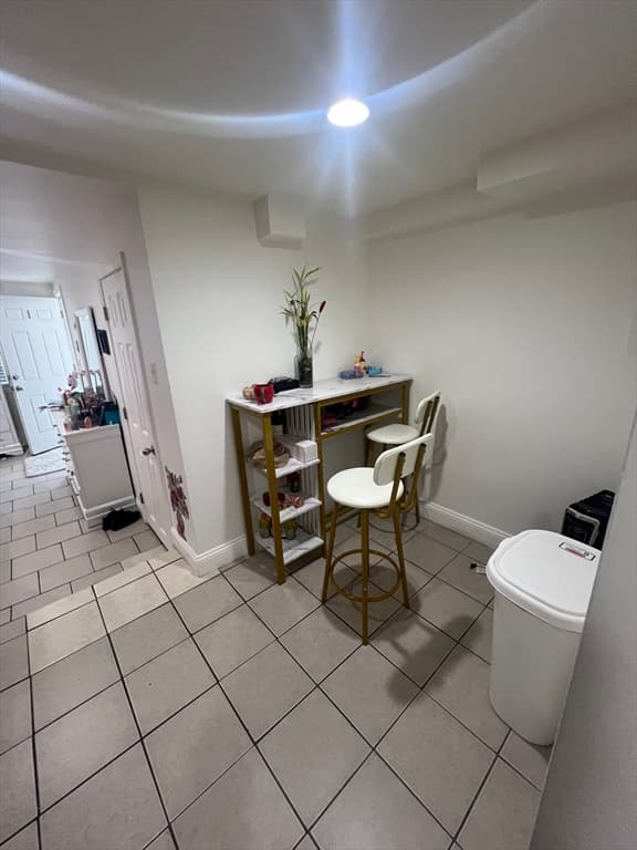 104 Beacon St #1 photo 4