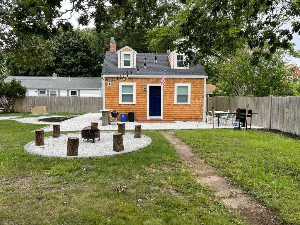 79 Oak St