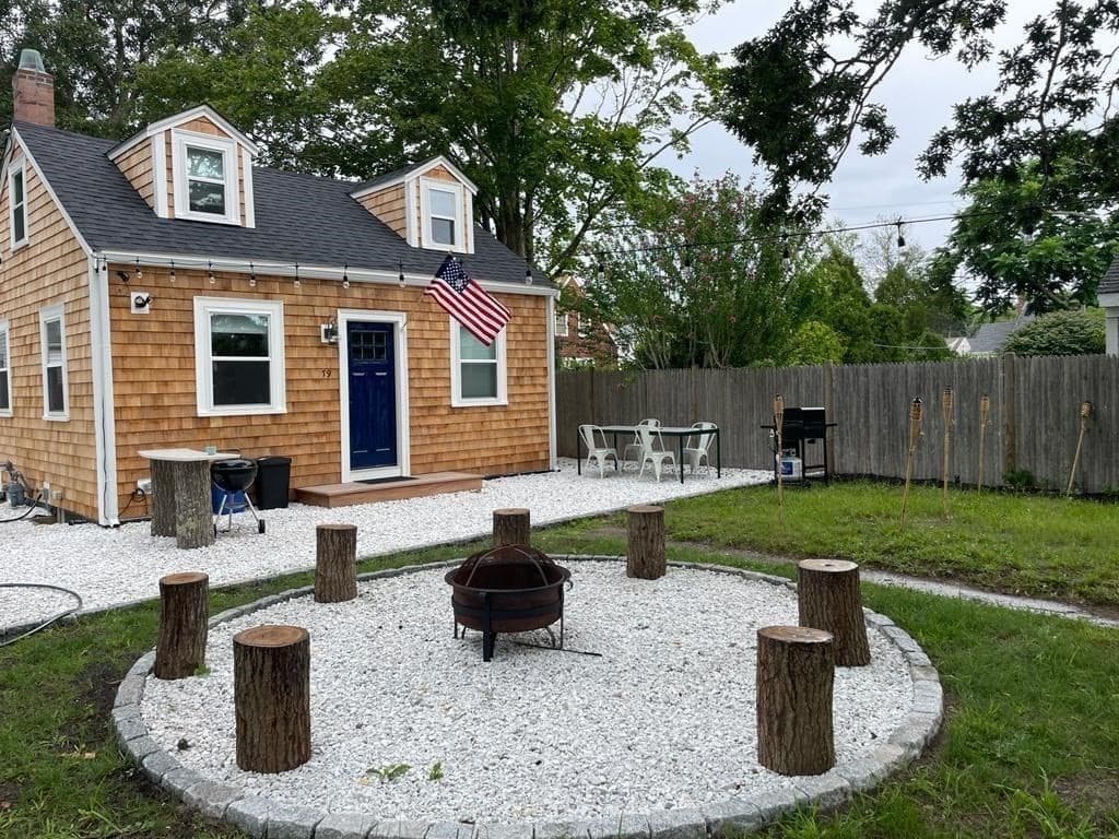 79 Oak St photo 4