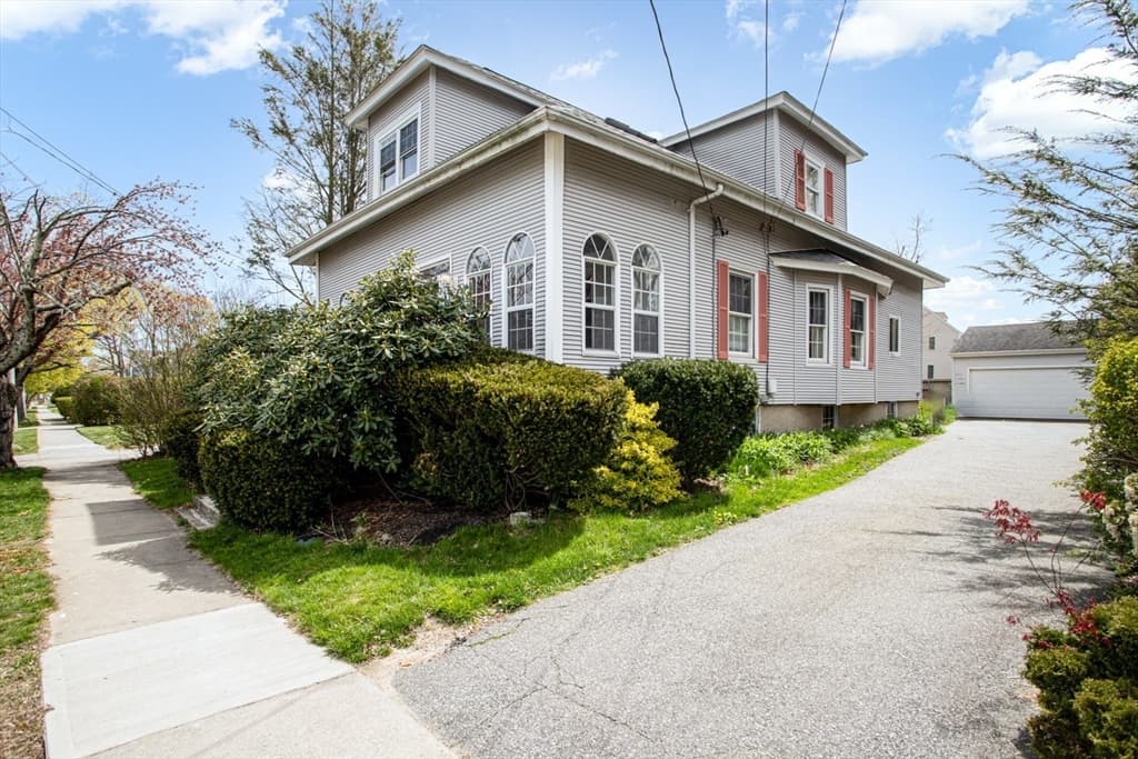 1833 Highland Ave photo 4