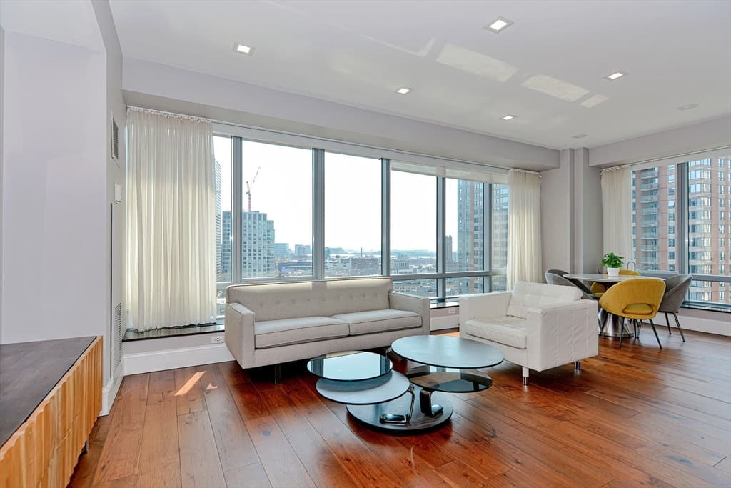 2 Avery St #20H photo 4