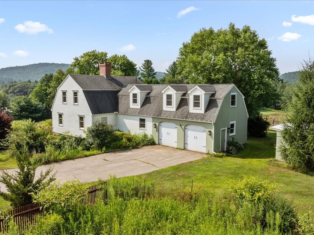 439 Lower Rd