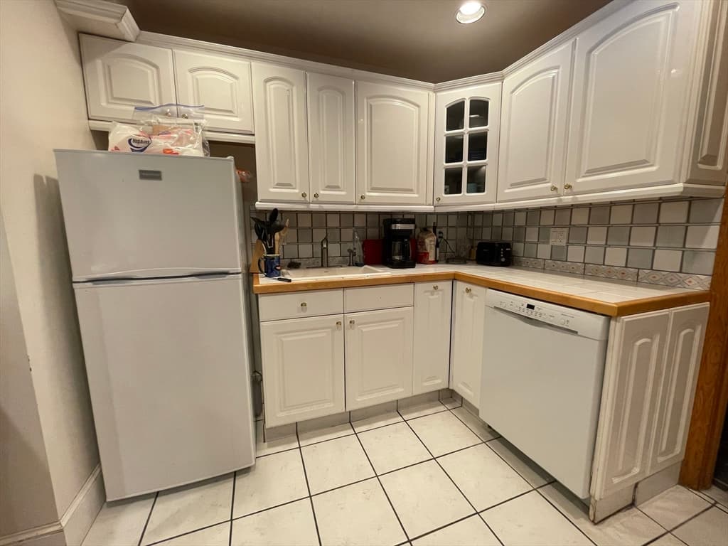 50 Radnor Rd #1a photo 3
