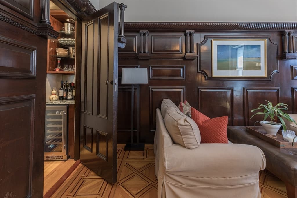 129 Beacon St #1 photo 5