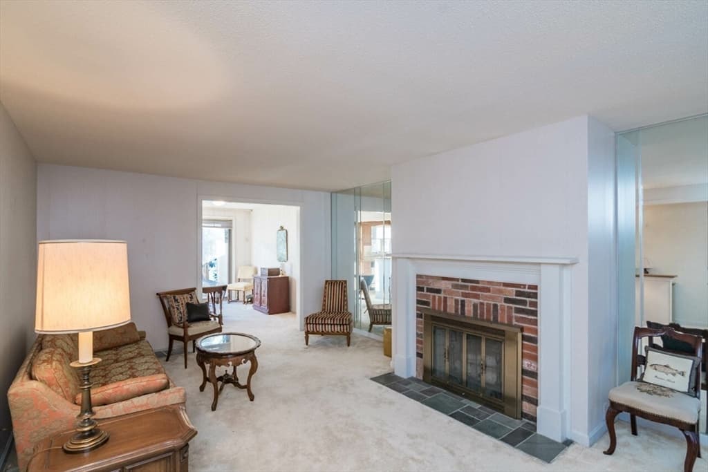 10 Mansion Woods Drive #C photo 4