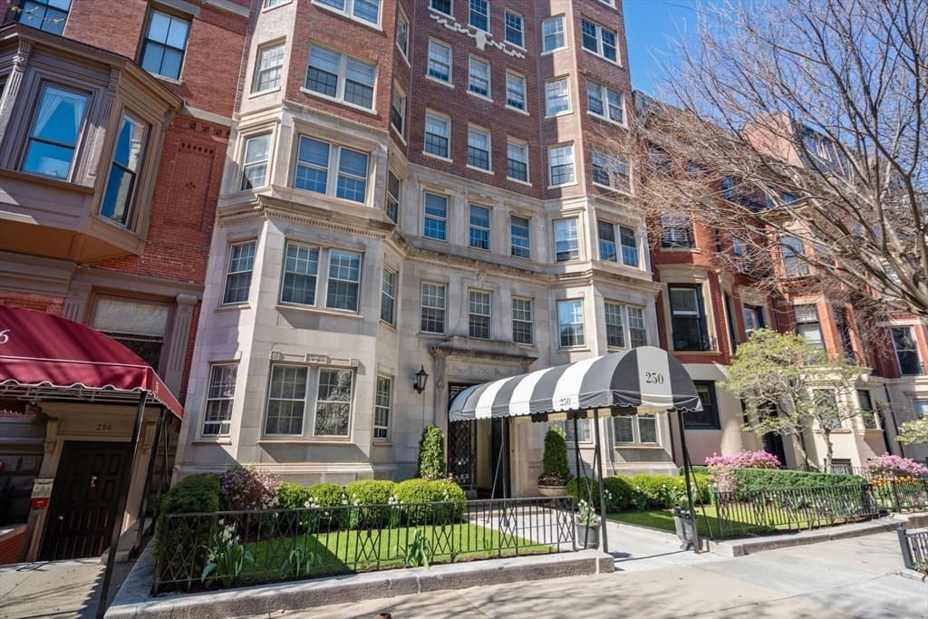 250 Beacon St #8