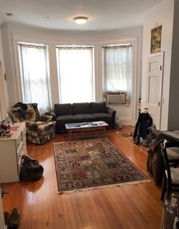 591 Beacon St #3 photo 2
