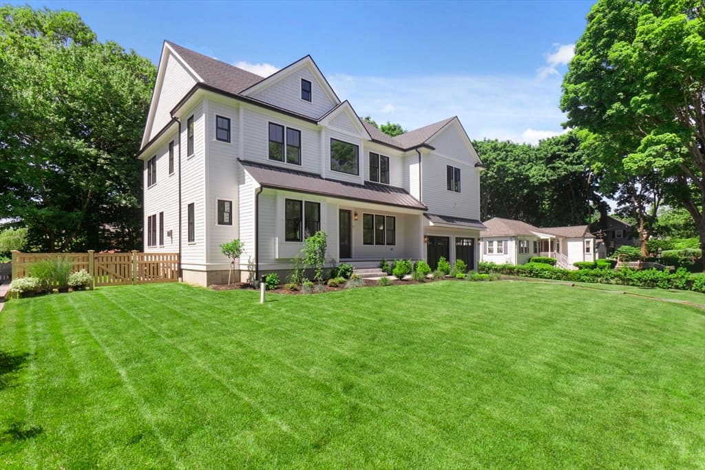7 Edward Ave