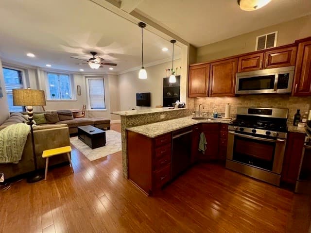 228 Commonwealth Ave #4