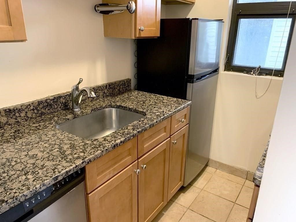 12 Stoneholm St. #613 photo 5