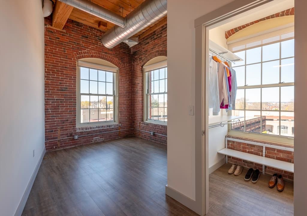 165 Thorndike #415 photo 2