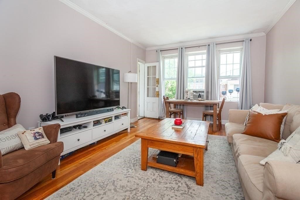 1746 Commonwealth Ave #4