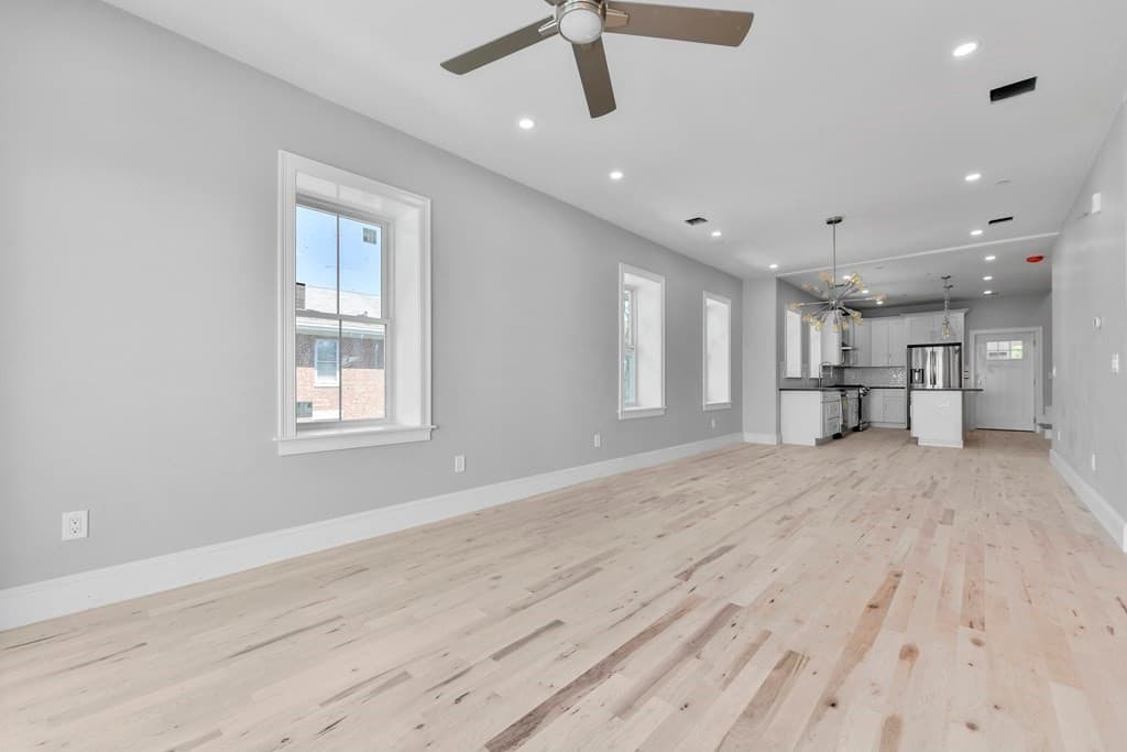 140 Bayswater St #2 photo 3