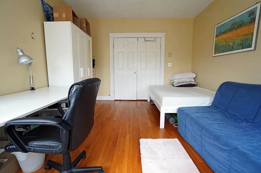 1677 Commonwealth Ave #10 photo 2