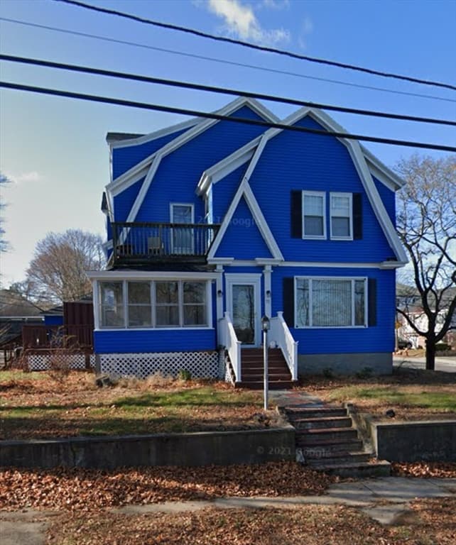 70 Margin St