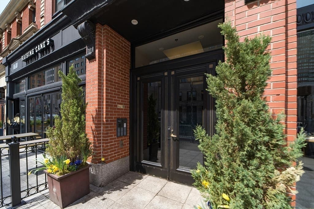 755 Boylston Street photo 2