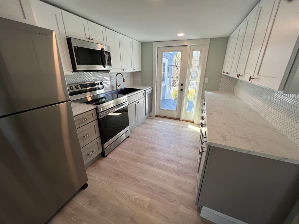 93 Ripley Rd #2A photo 5