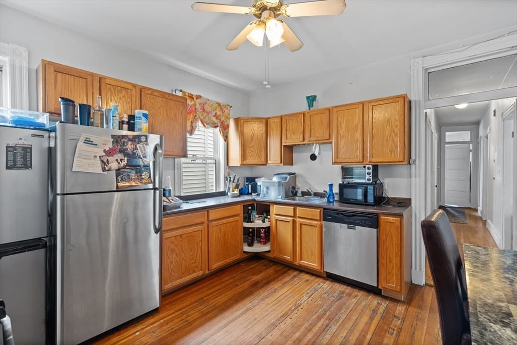 225 L St #3 photo 3