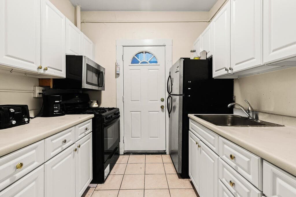 56 Charlesgate E #135A photo 2