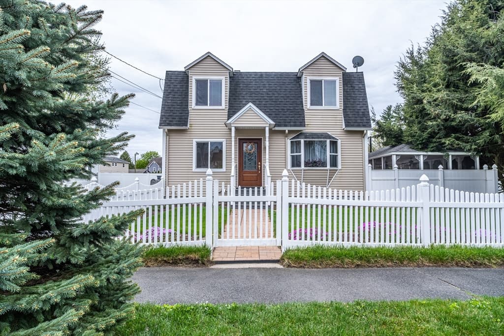 28 Saint Paul St