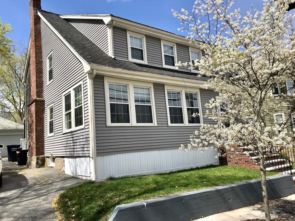 180 Manthorne photo 2