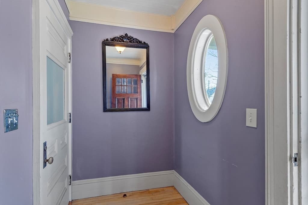 140 Elmwood Rd photo 5